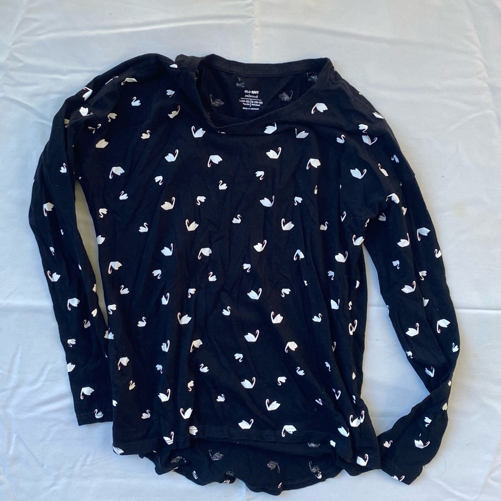 Girls Old Navy Black White Swan Long Sleeve Top